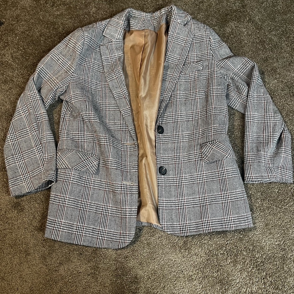Classic Tan and brown plaid blazer